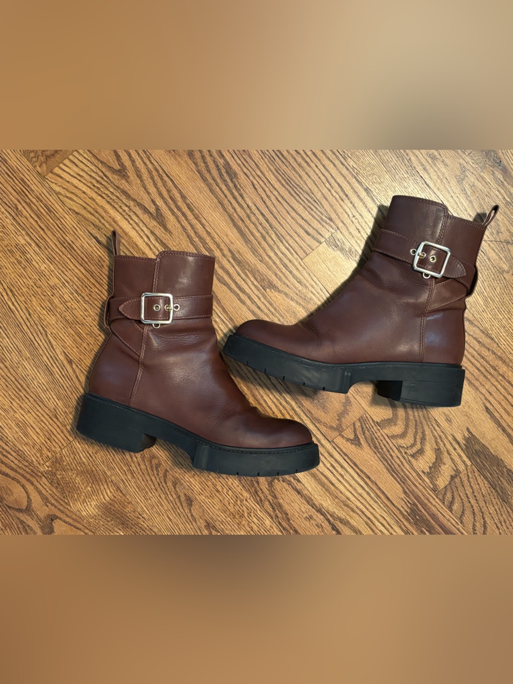 Coach Lacey Leather Moto Ankle Boots Brown Buckle Lug Sole GUC